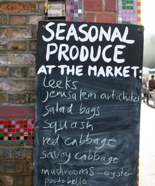 Farmers Market Sign (Photo: © Scott Roberts - https://www.flickr.com/photos/scottroberts/)
